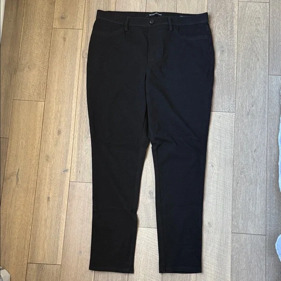 Bandolino Bella Leggings - Picture 3 of 10